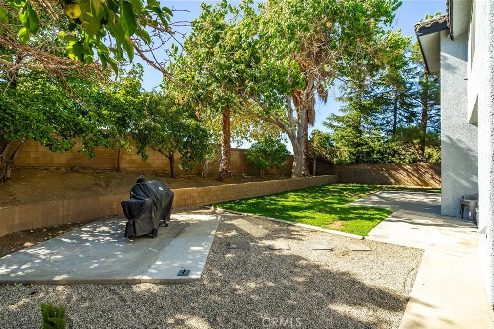 42031 Crestland Lancaster, CA 93536