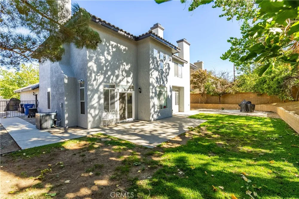 42031 Crestland Lancaster, CA 93536