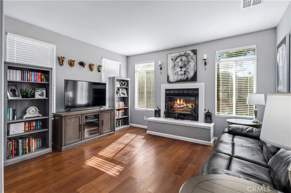 42031 Crestland Lancaster, CA 93536