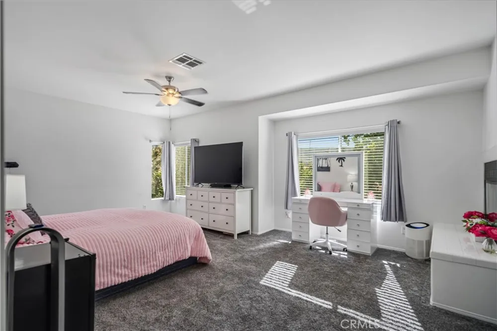 42031 Crestland Lancaster, CA 93536