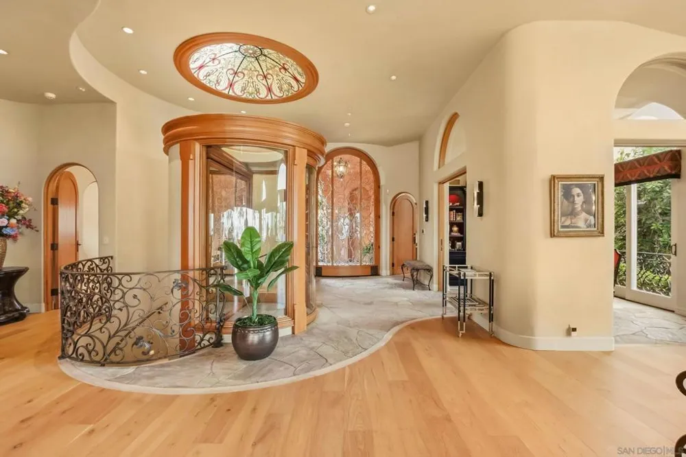 741 Rosecrans San Diego, CA 92106