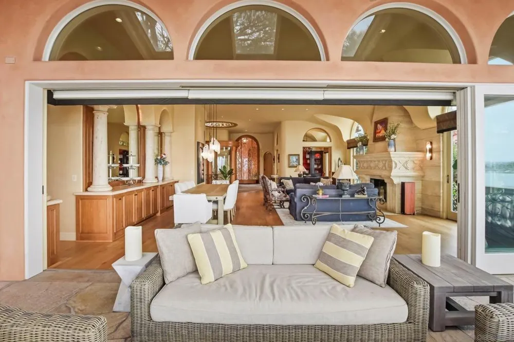 741 Rosecrans San Diego, CA 92106