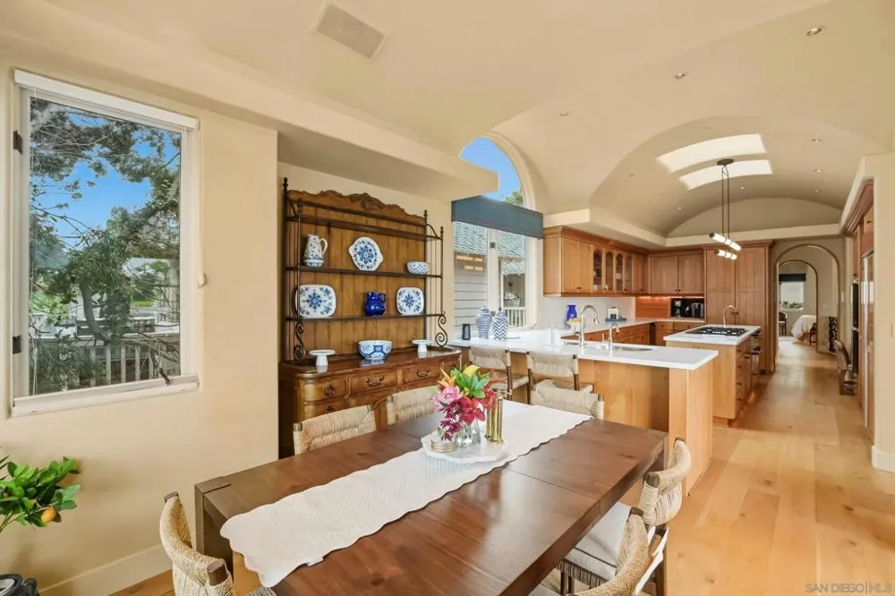 741 Rosecrans San Diego, CA 92106