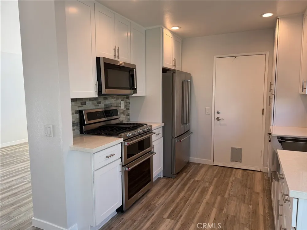 1 Amberleaf Irvine, CA 92614