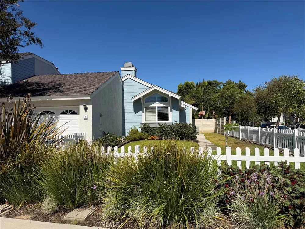 1 Amberleaf Irvine, CA 92614