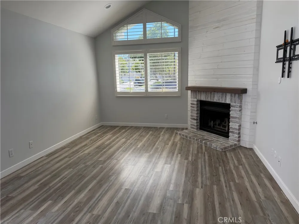 1 Amberleaf Irvine, CA 92614