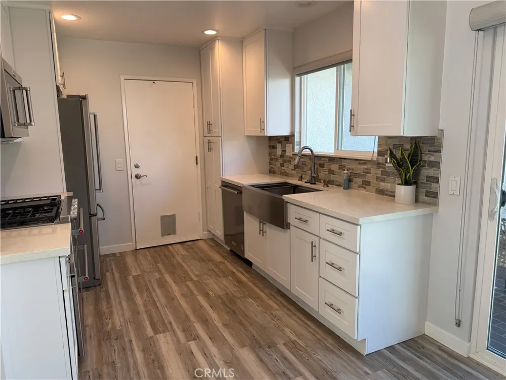1 Amberleaf Irvine, CA 92614