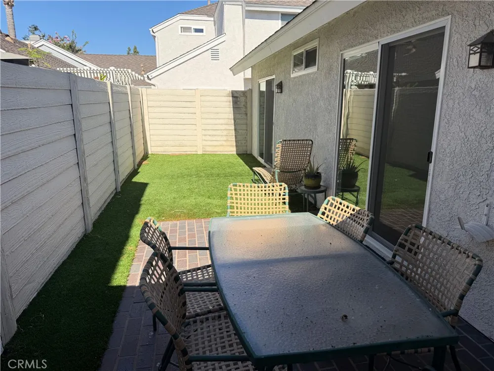 1 Amberleaf Irvine, CA 92614