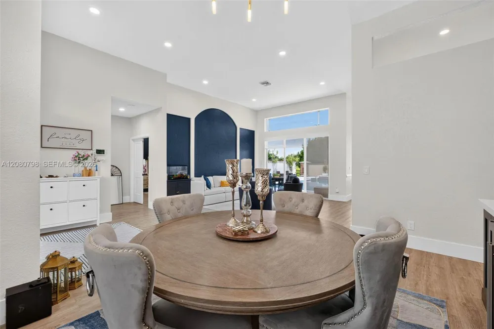 6640 NW 41st St Coral Springs, FL 33067