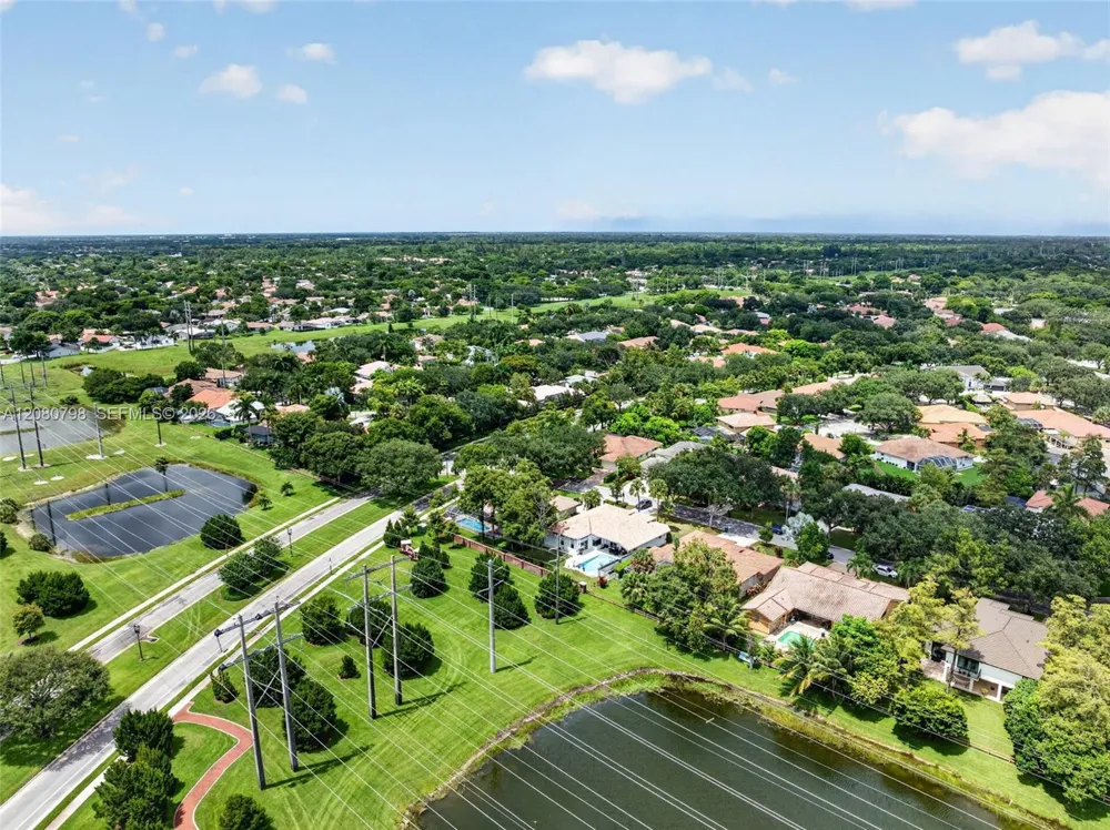 6640 NW 41st St Coral Springs, FL 33067