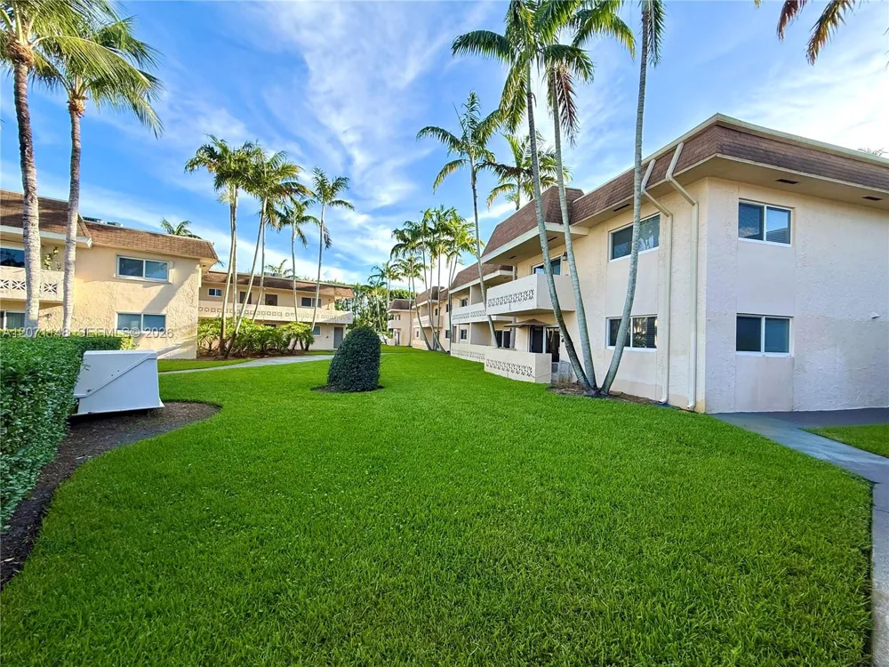 14500 SW 88th Ave #258 Palmetto Bay, FL 33176