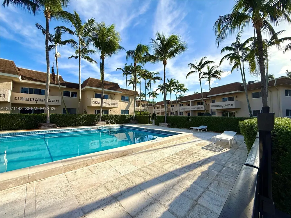 14500 SW 88th Ave #258 Palmetto Bay, FL 33176