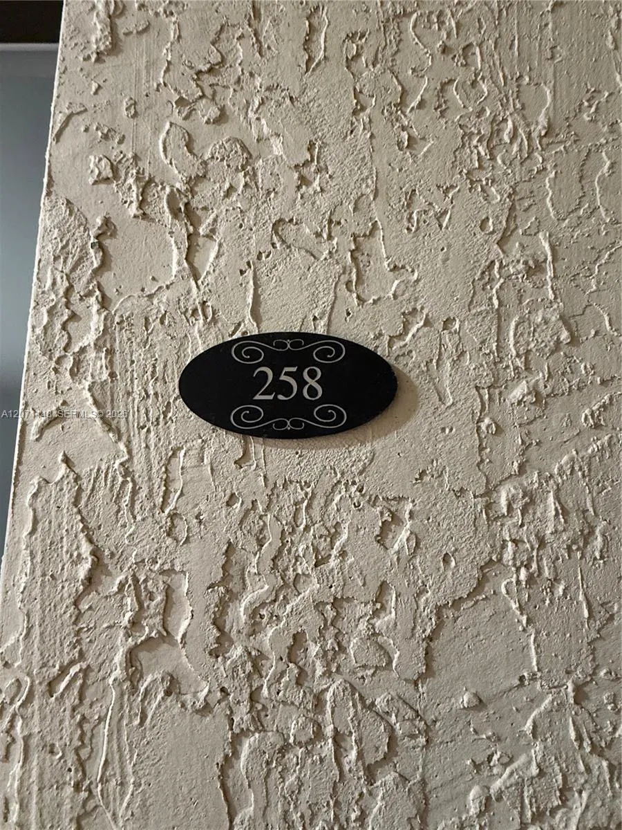 14500 SW 88th Ave #258 Palmetto Bay, FL 33176