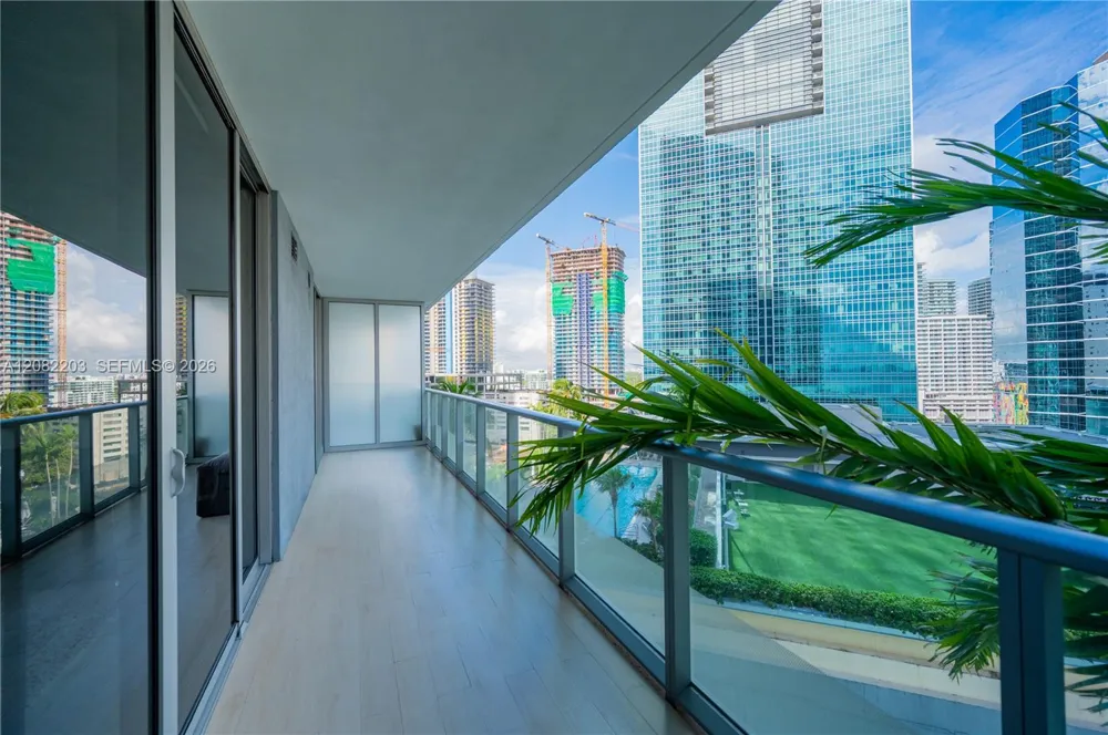 1300 Brickell Bay Dr #1601 Miami, FL 33131