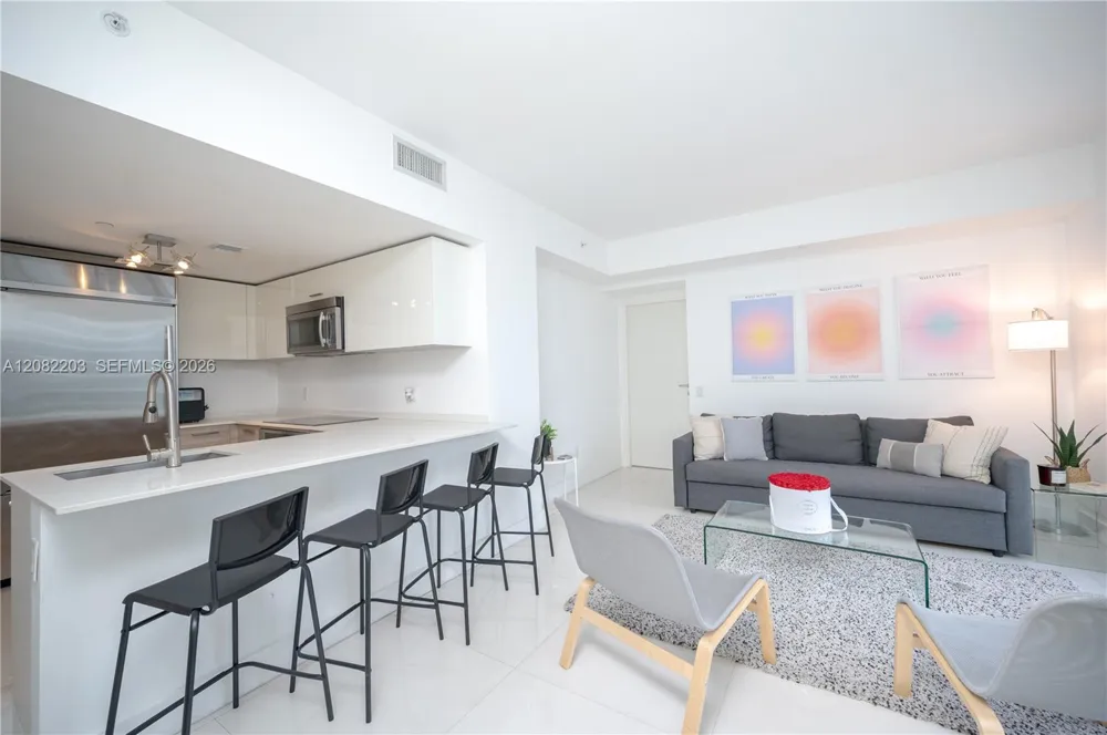 1300 Brickell Bay Dr #1601 Miami, FL 33131