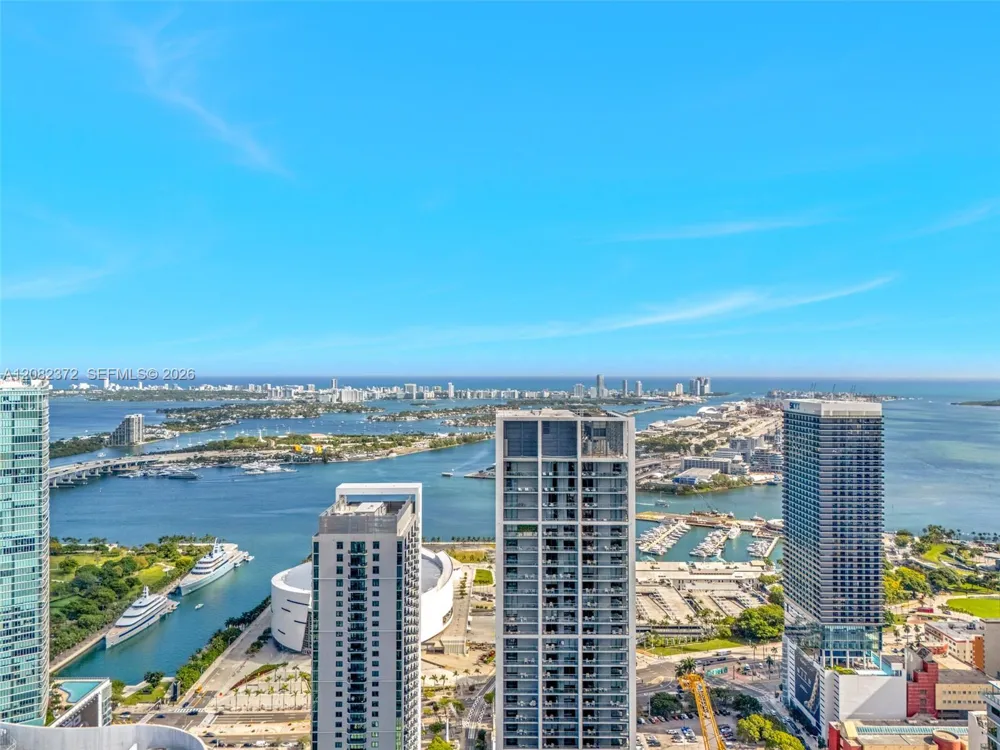 11 NE 6th St #2209 Miami, FL 33132
