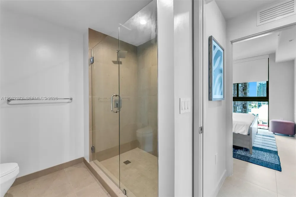 11 NE 6th St #2209 Miami, FL 33132