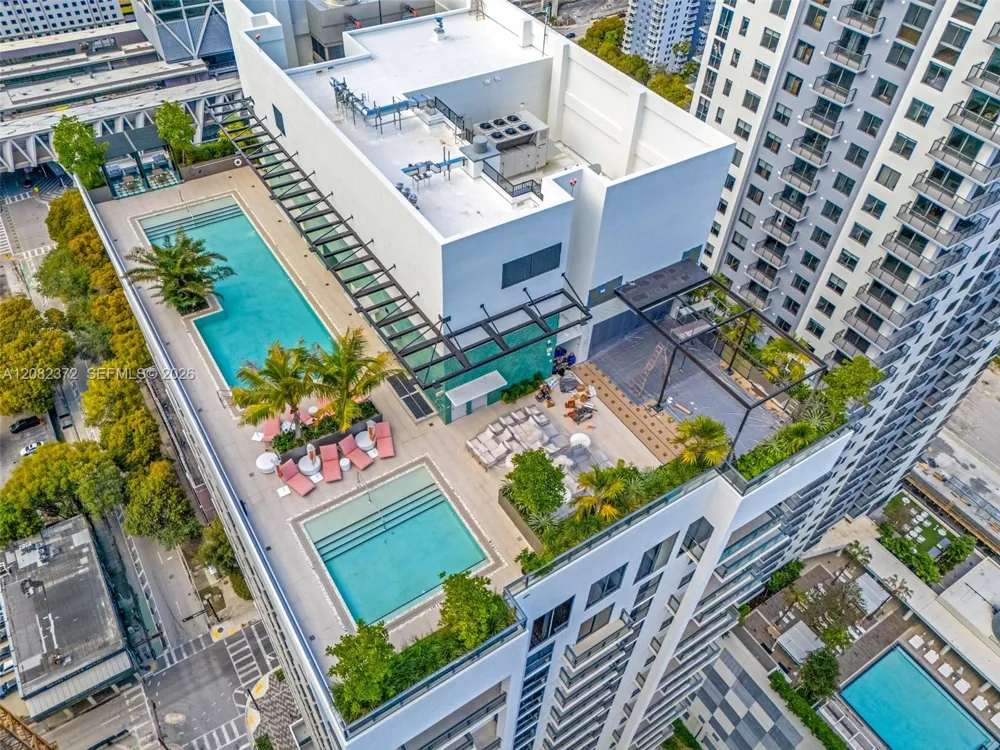 11 NE 6th St #2209 Miami, FL 33132