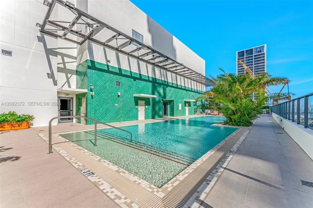 11 NE 6th St #2209 Miami, FL 33132