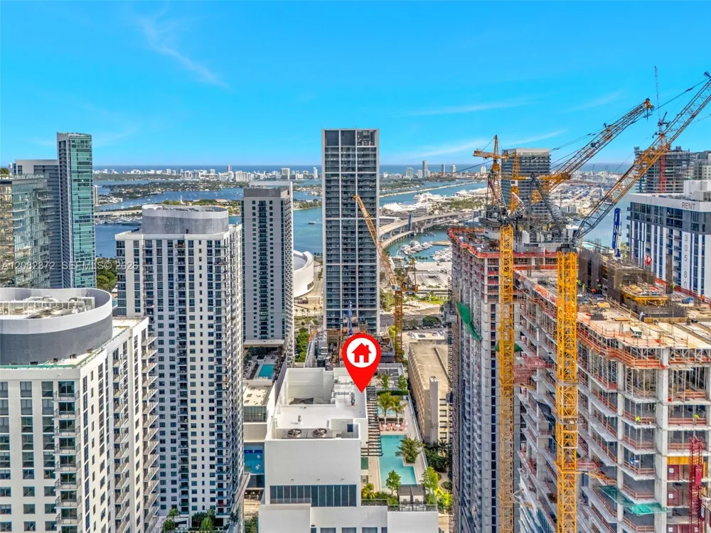 11 NE 6th St #2209 Miami, FL 33132