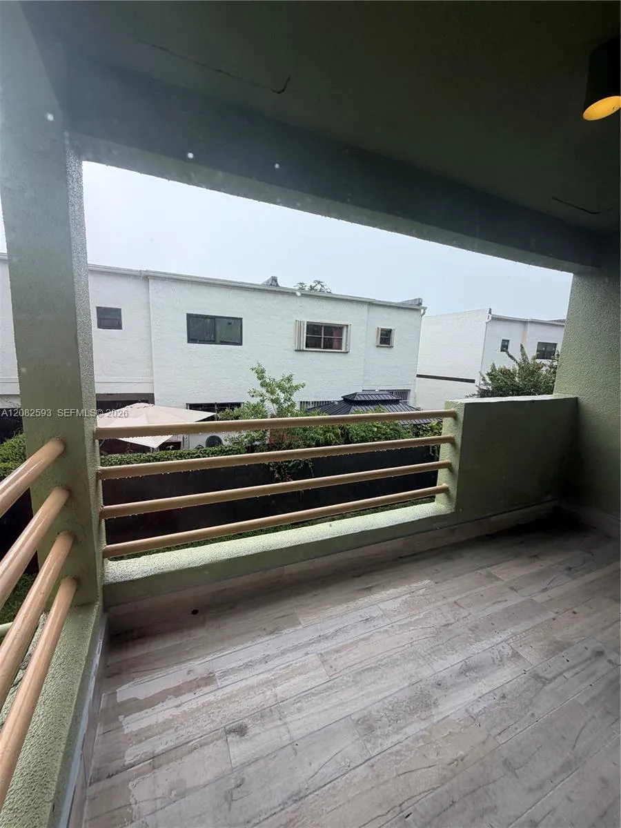 11091 NW 7th St #202-16 Doral, FL 33172