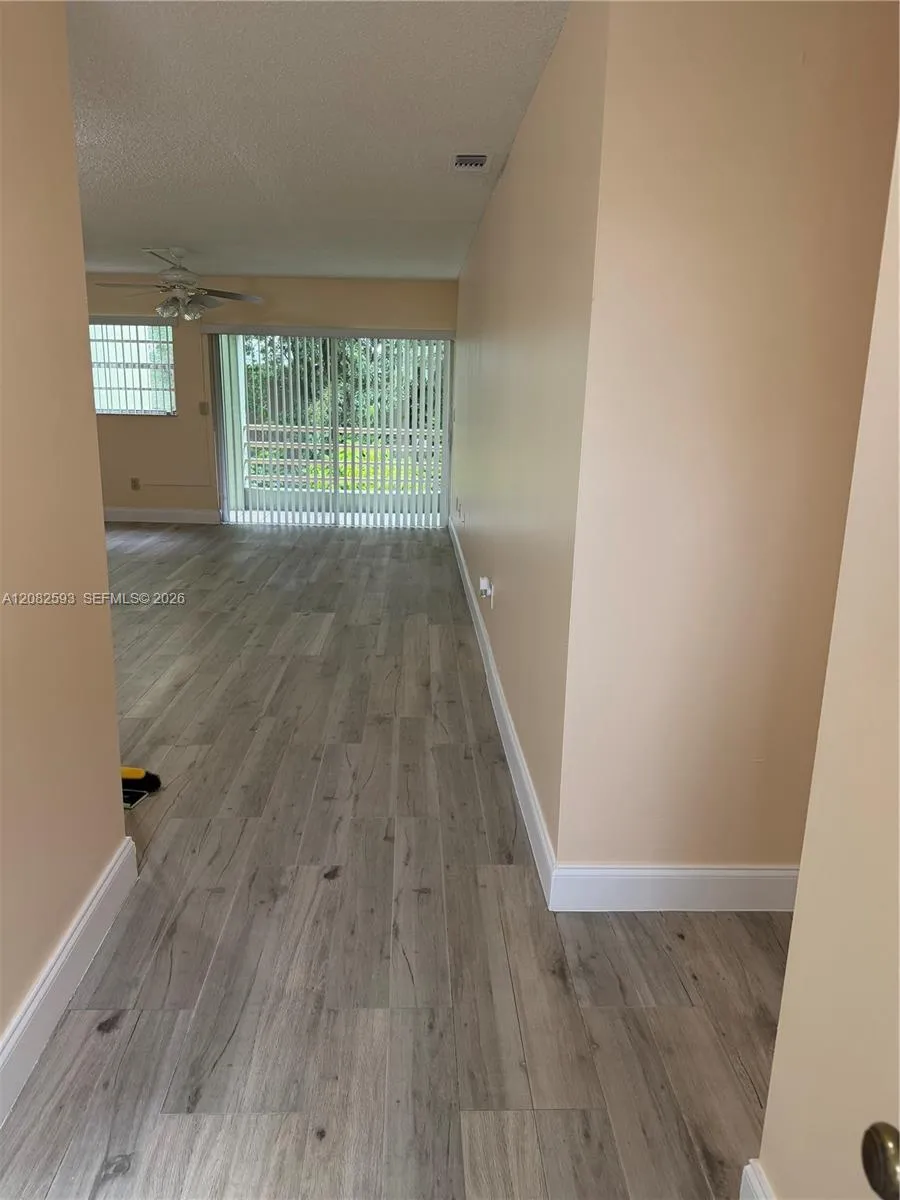 11091 NW 7th St #202-16 Doral, FL 33172