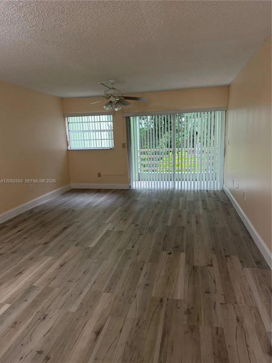 11091 NW 7th St #202-16 Doral, FL 33172