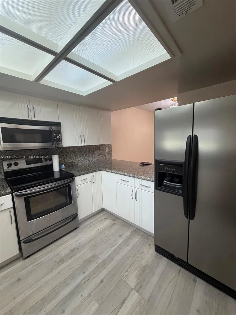 11091 NW 7th St #202-16 Doral, FL 33172