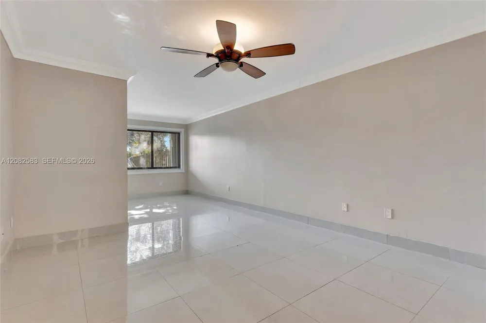 6320 Plymouth Ln Davie, FL 33331