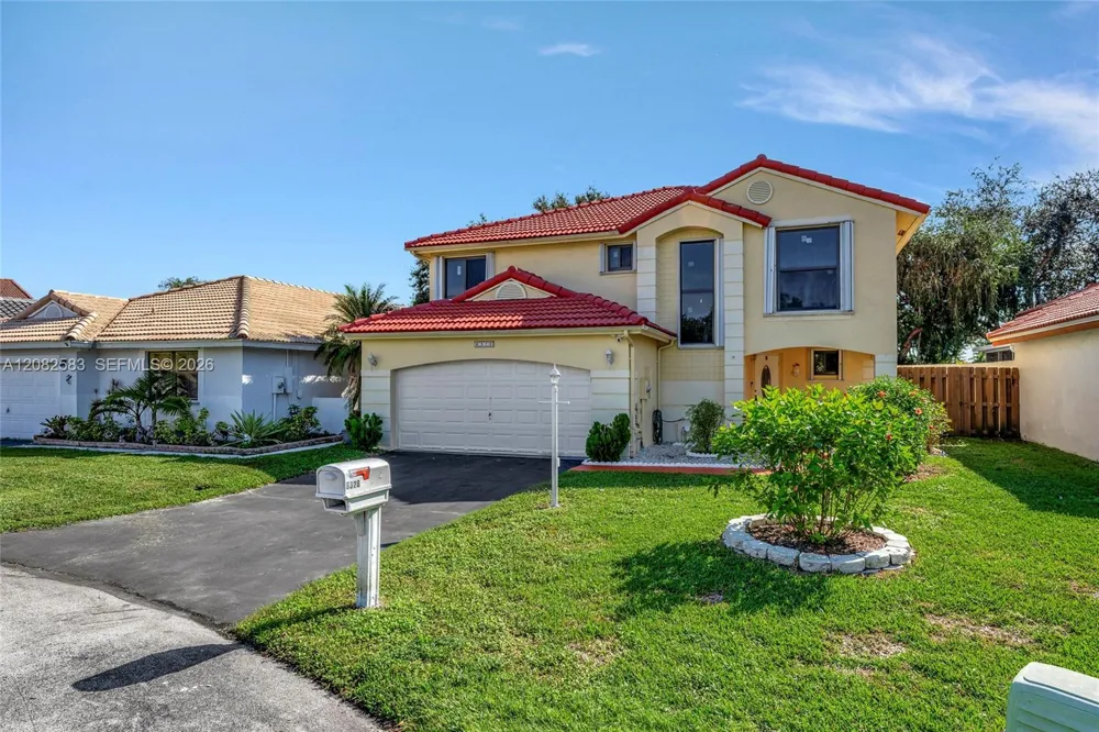 6320 Plymouth Ln Davie, FL 33331