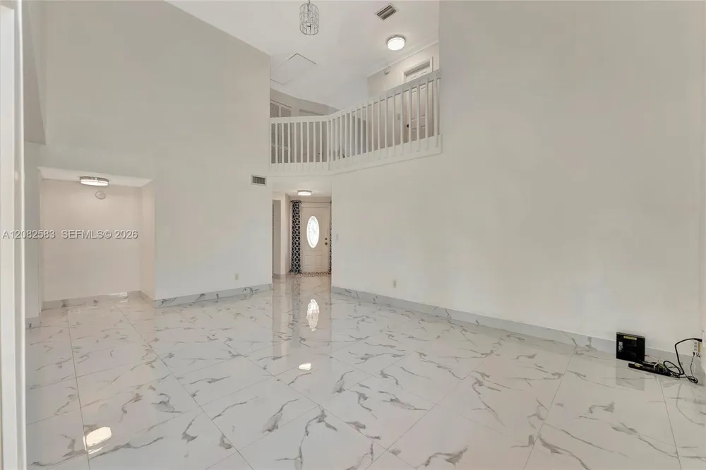 6320 Plymouth Ln Davie, FL 33331