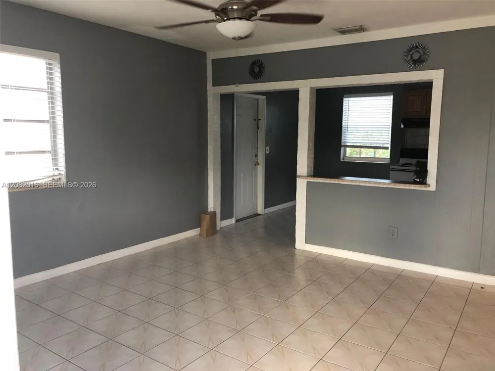 725 SW 8th Ave #A Hallandale Beach, FL 33009