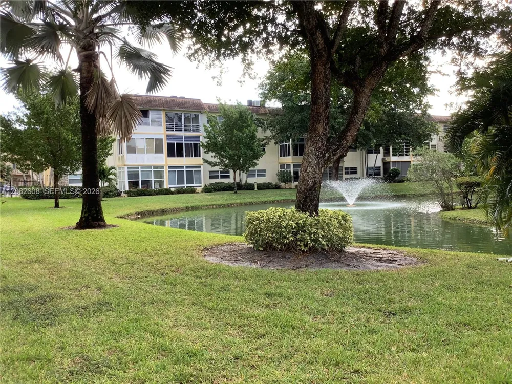 5181 W Oakland Park Blvd #112 Lauderdale Lakes, FL 33313