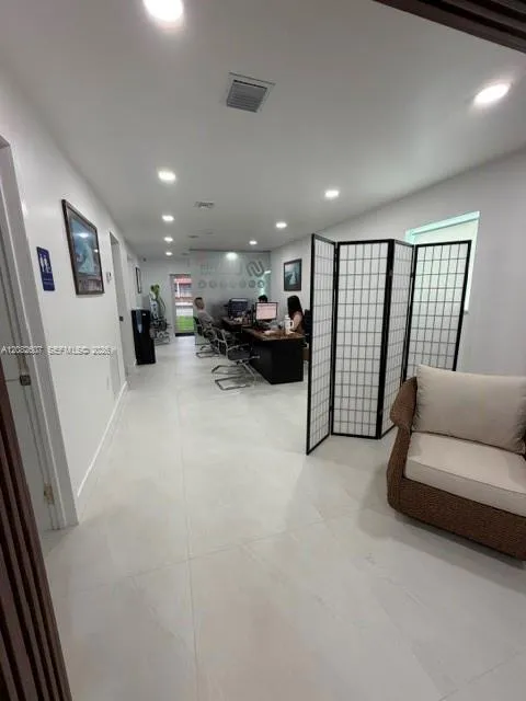 5941 Coral Way Miami, FL 33155