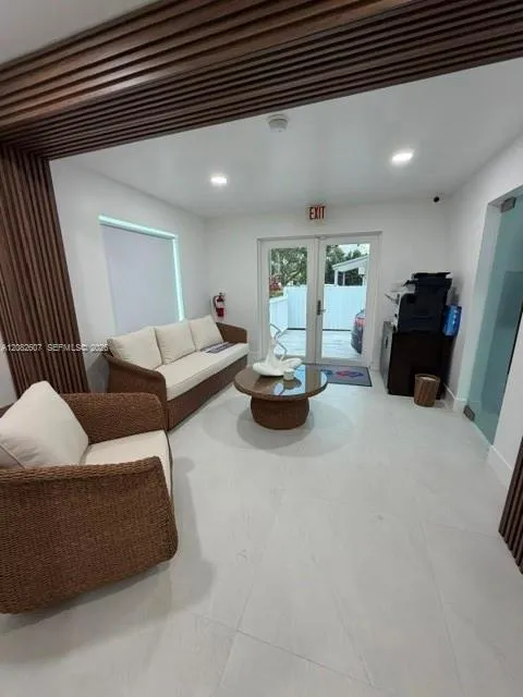 5941 Coral Way Miami, FL 33155