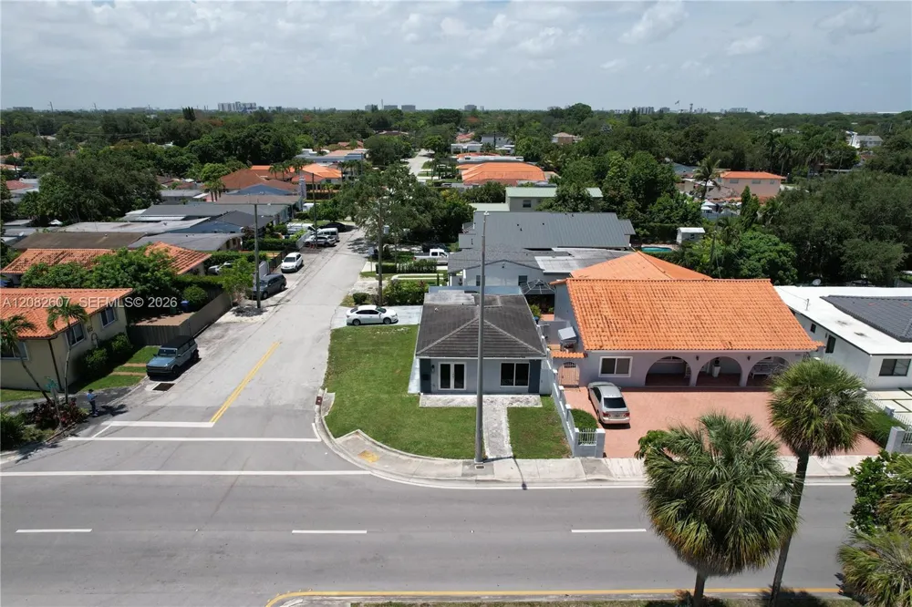 5941 Coral Way Miami, FL 33155