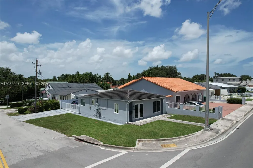 5941 Coral Way Miami, FL 33155