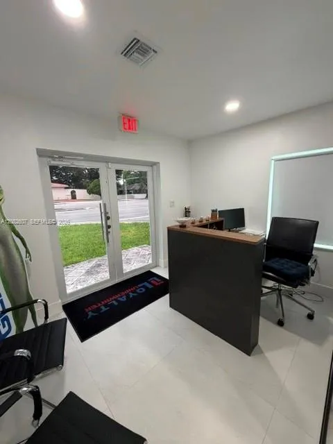 5941 Coral Way Miami, FL 33155