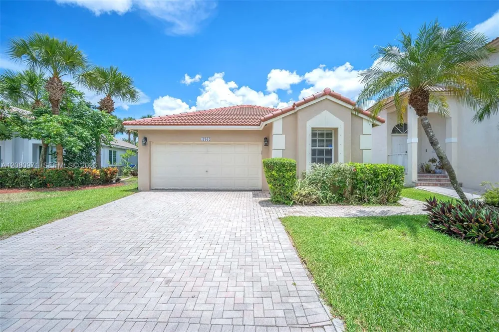 17002 NW 10th St #17002 Pembroke Pines, FL 33028