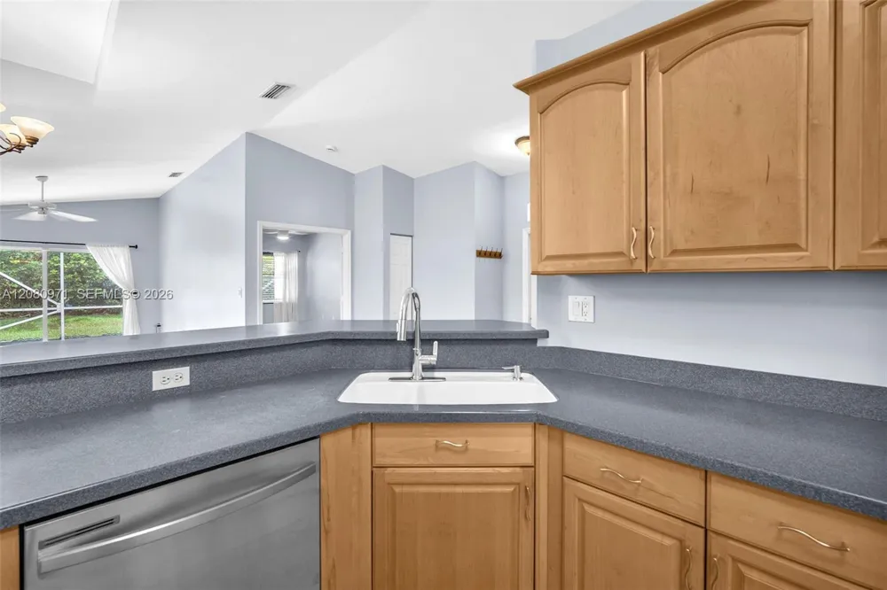 17002 NW 10th St #17002 Pembroke Pines, FL 33028
