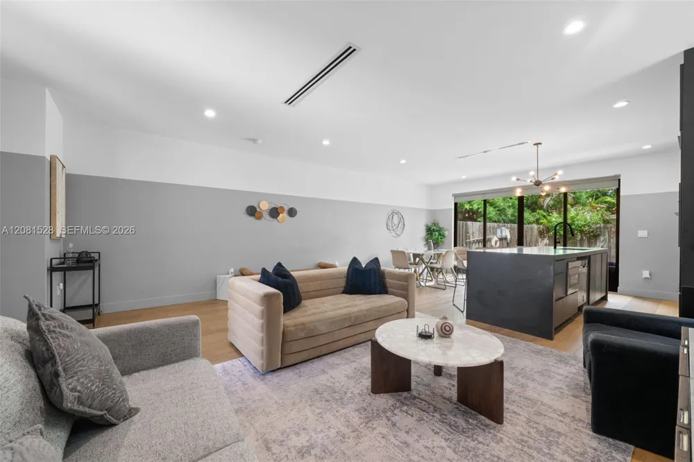 257 NW 39th St #257 Miami, FL 33127
