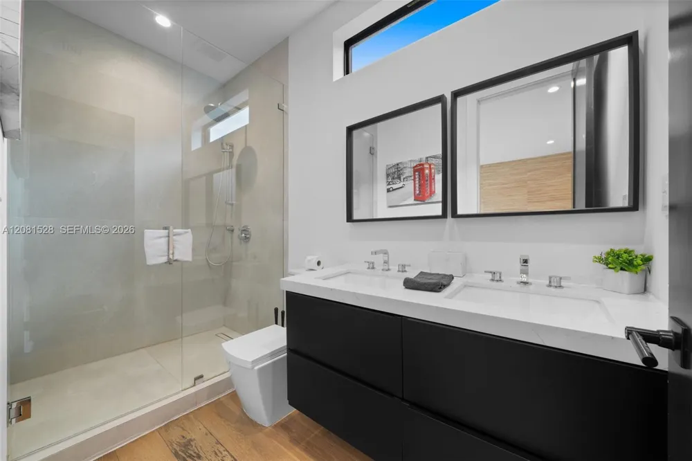 257 NW 39th St #257 Miami, FL 33127