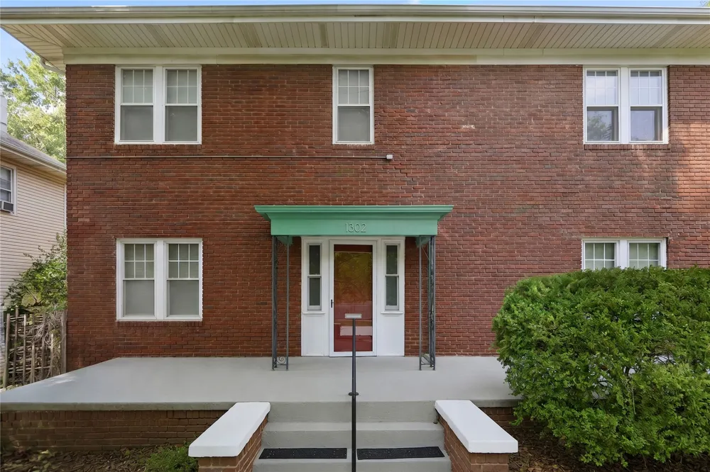 1302 S Elwood Avenue Tulsa, OK 74119