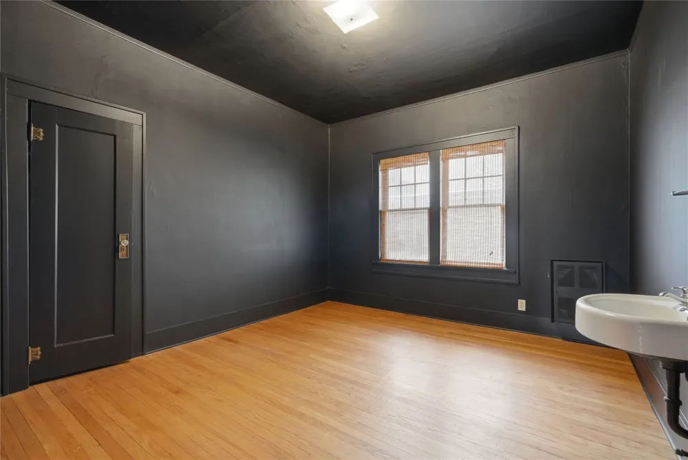 1302 S Elwood Avenue Tulsa, OK 74119