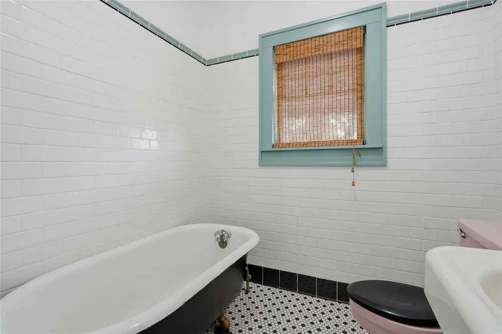 1302 S Elwood Avenue Tulsa, OK 74119