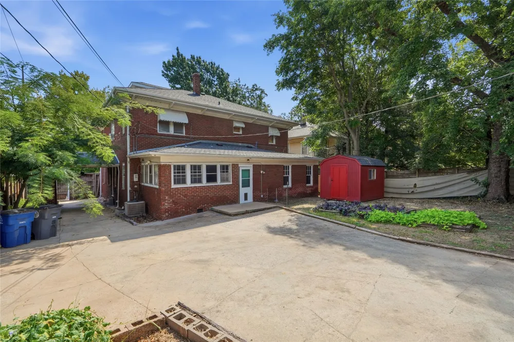 1302 S Elwood Avenue Tulsa, OK 74119