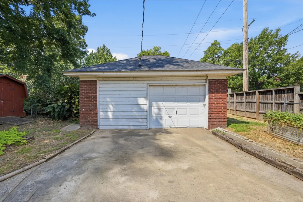 1302 S Elwood Avenue Tulsa, OK 74119