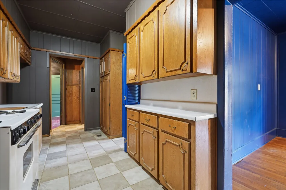 1302 S Elwood Avenue Tulsa, OK 74119