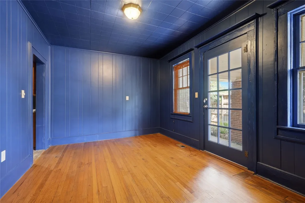 1302 S Elwood Avenue Tulsa, OK 74119