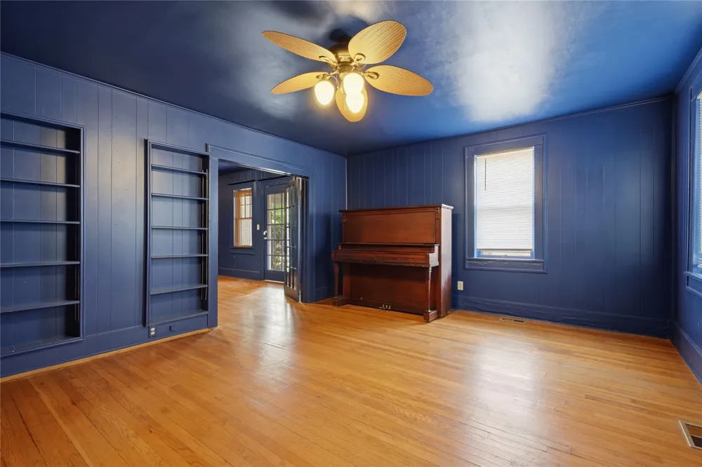 1302 S Elwood Avenue Tulsa, OK 74119